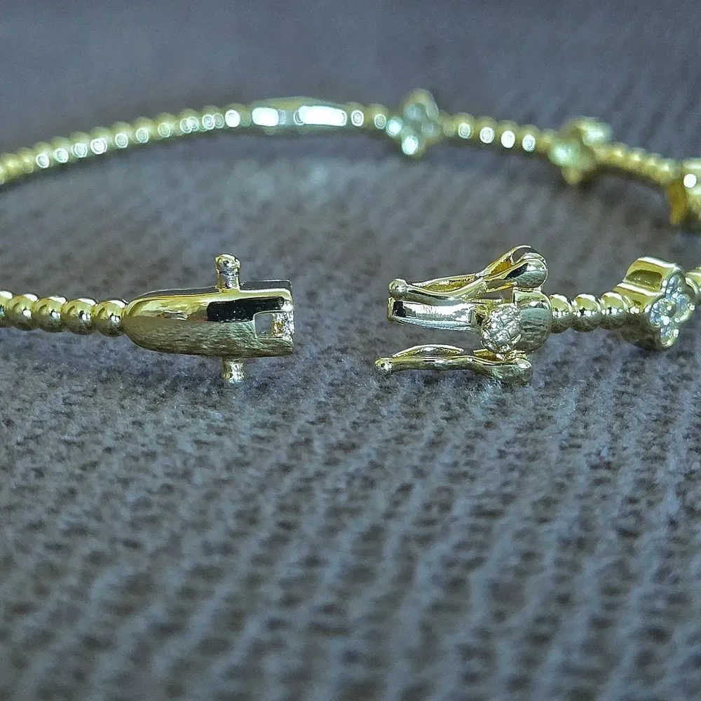 Gold💛 Hinged Cubic Zirconia💎 Flower🌸 Bracelet - NWT